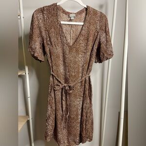 Target brown and white pattern work dress size small with belt tie